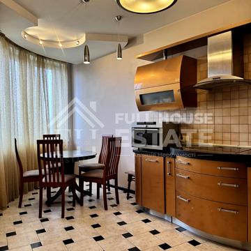 Митрополита Андрея Шептицького вул. (Анатолія Луначарського), 10