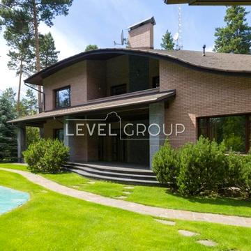 Анатолія Соловяненка вул., 123