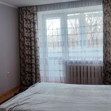 Івана Пулюя вул., 10