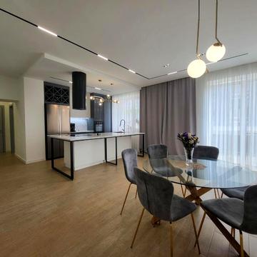 Виноградна вул., 15