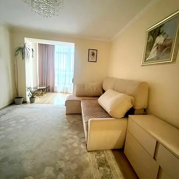 Двірська вул., 22