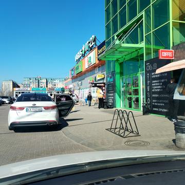 Незалежності України вул., 24