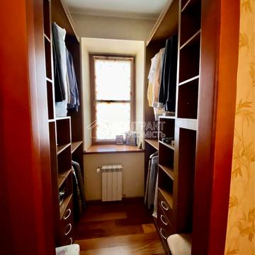 Білої Акації вул.