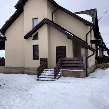 Комерційна, 20