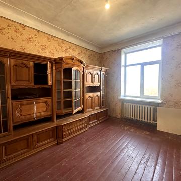 Незалежності вул. (Титова), 11