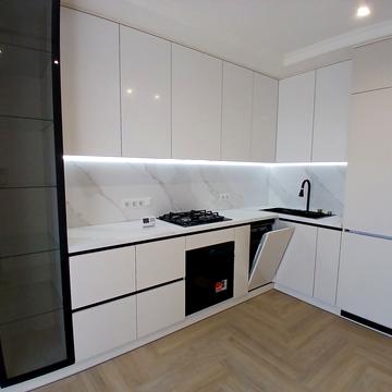 Князя Острозького вул., 36