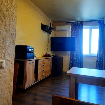 Івана Франка вул., 6