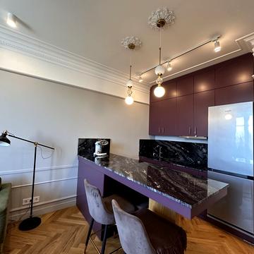 Івана Мазепи вул. (Січневого Повстання), 24