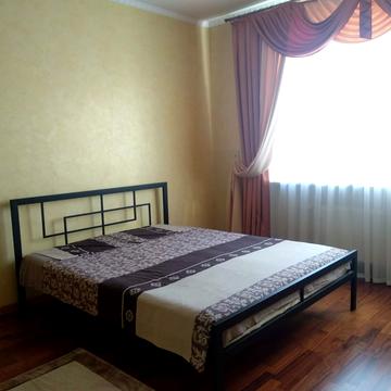 Степана Бандери вул., 5/1