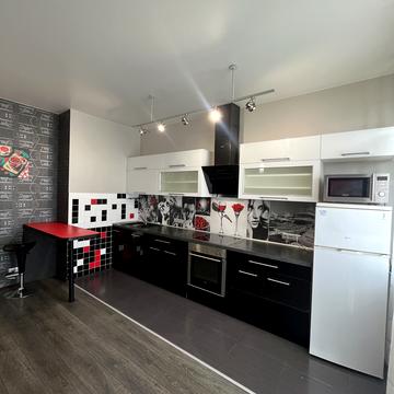 Вінстона Черчилля вул. (Червоноткацька), 43