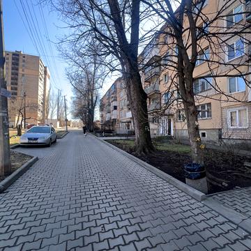 Бульварний пров., 13