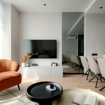 Василя Тютюнника вул. (Анрі Барбюса), 43