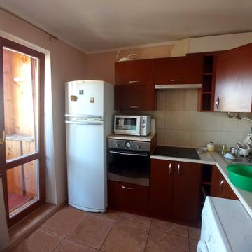 Голосіївський просп. (40-річчя Жовтня), 7