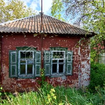 Шкільна вул., 1