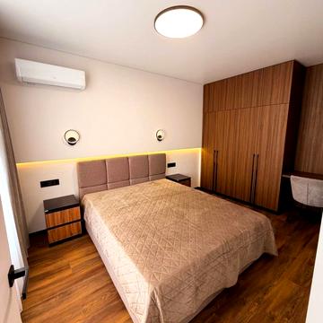 Всеволода Змієнка вул., 15/23