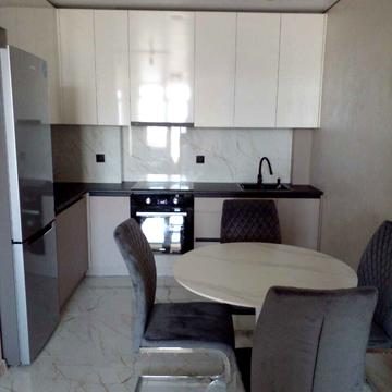 Злуки просп., 7