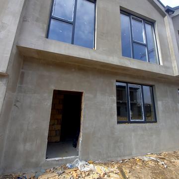 Приозерна вул.