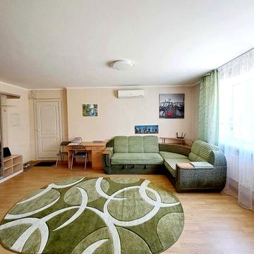 Андрія Малишка вул., 19-А