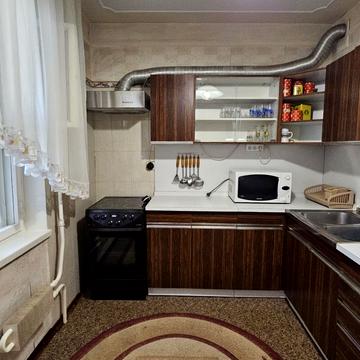 Йорданська вул. (Лайоша Гавро), 9-Є