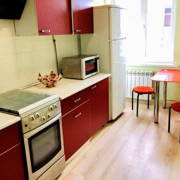 Чарівна вул., 121