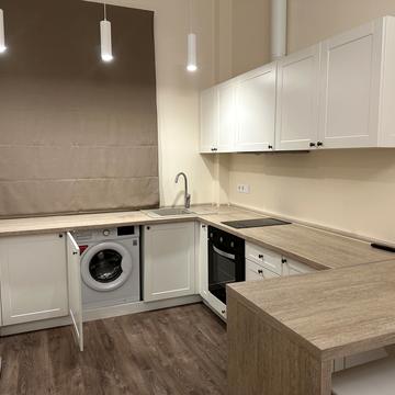 Волошкова вул., 1