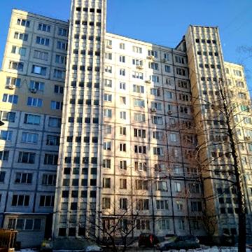 Машинобудівна вул., 25