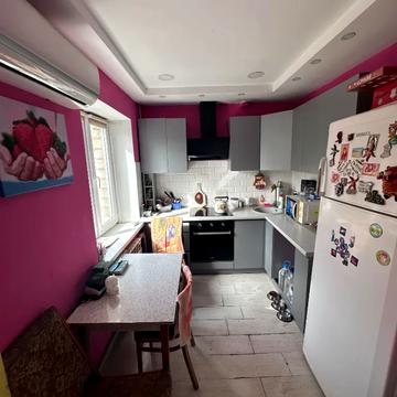 Магдалинівська вул., 4