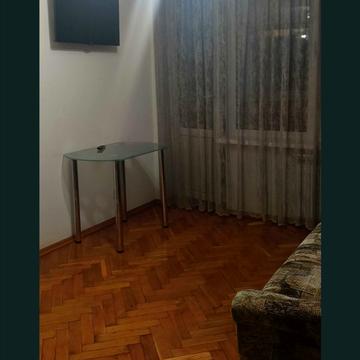 Ігоря Юхновського вул., 8-Б