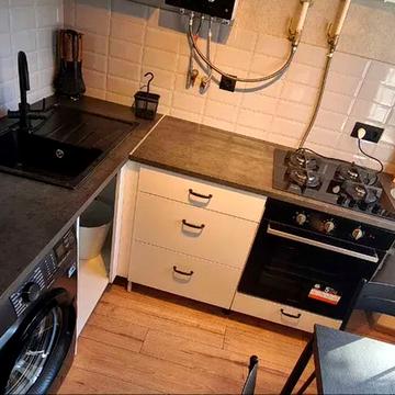 Дегтярівська вул., 9