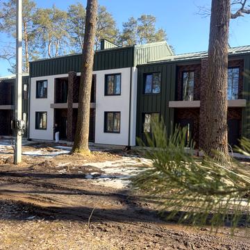 Варшавська вул.