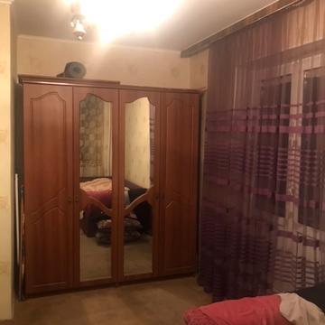 Червоної Калини просп. (Володимира Маяковського), 20