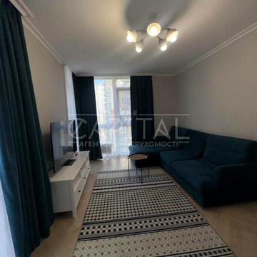 Предславинська вул., 42