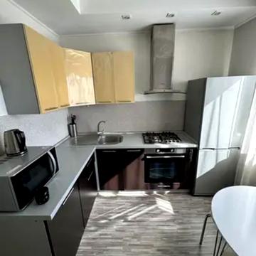 Європейського Союзу просп. (Правди), 9-Б