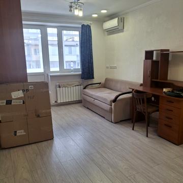 Незалежності вул., 12/1