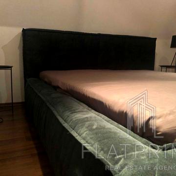 Олександра Кониського вул., 76-78