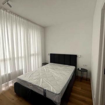 Богдана Хмельницького вул., (ЖК Вежа (будинок 1))