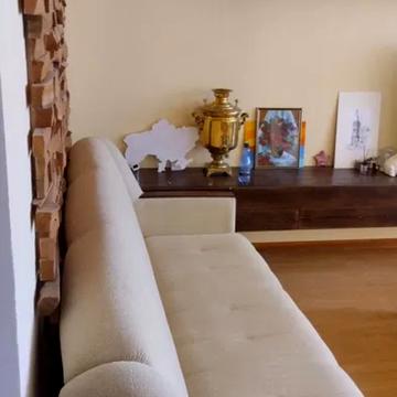 Срібнокільська вул., 1