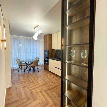 Романа Левицького вул., (Будинок 2)