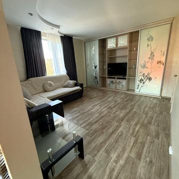 Генерала Момота вул. (Маршала Говорова)