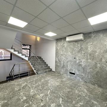 Передова вул., 3