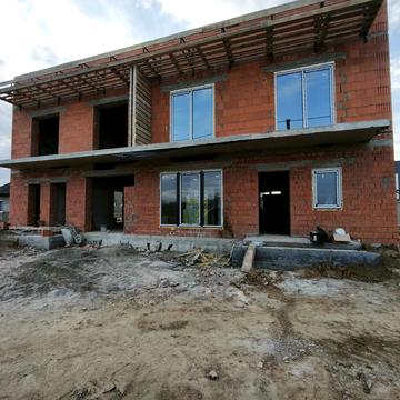 Станційна вул.