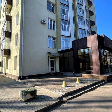 Данила Галицького вул., 16