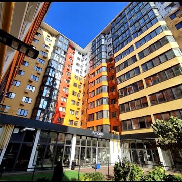 Олексія Вадатурського вул. (Маршала Малиновського), 18