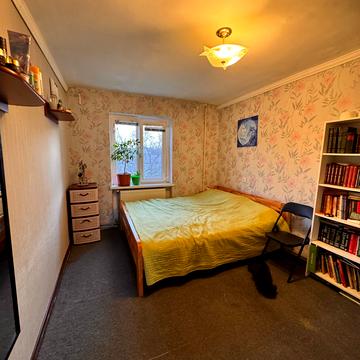 Бельведерська вул., 52