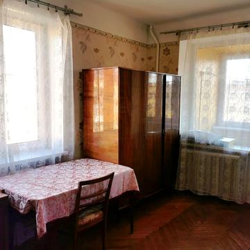 Леоніда Каденюка просп. (Юрія Гагаріна), 3-А