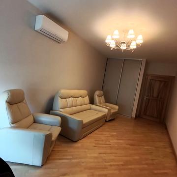 Вишгородська вул., 45-Ж