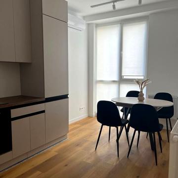 Богдана Хмельницького  вул., (ЖК Брама (будинок 1))