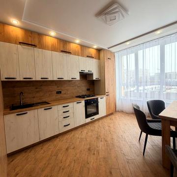 Героїв Крут вул., (Будинок 2)