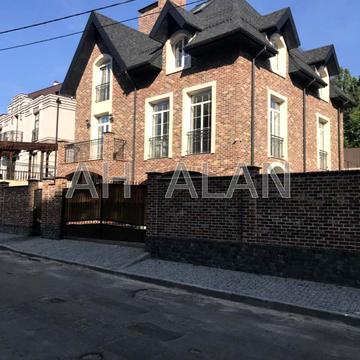 Павла Загребельного вул. (Миколи Раєвського)