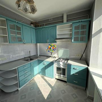 Межигірська вул., 56/50